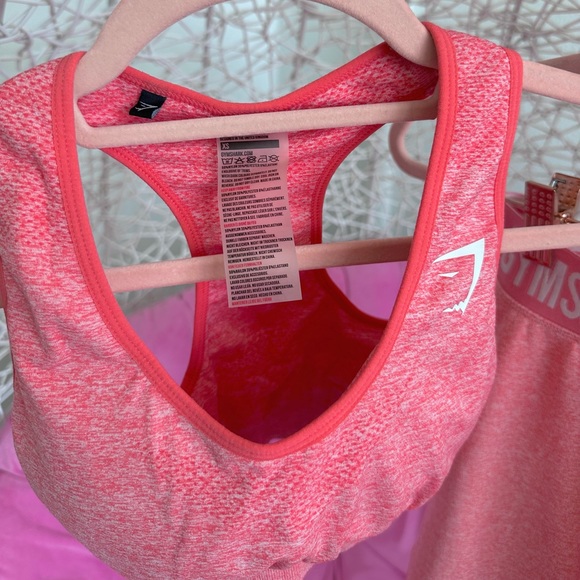 Gymshark set - Picture 2 of 3